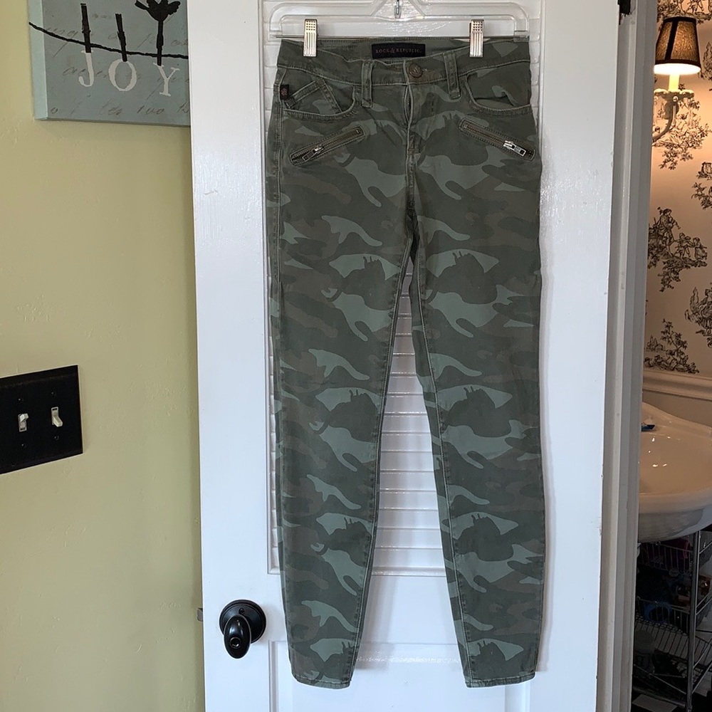 Camo rock republic pants